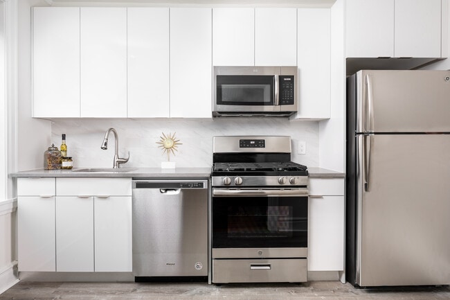 Photo - Montclair Gardens