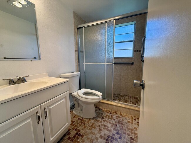 Photo - 28 Easthampton B