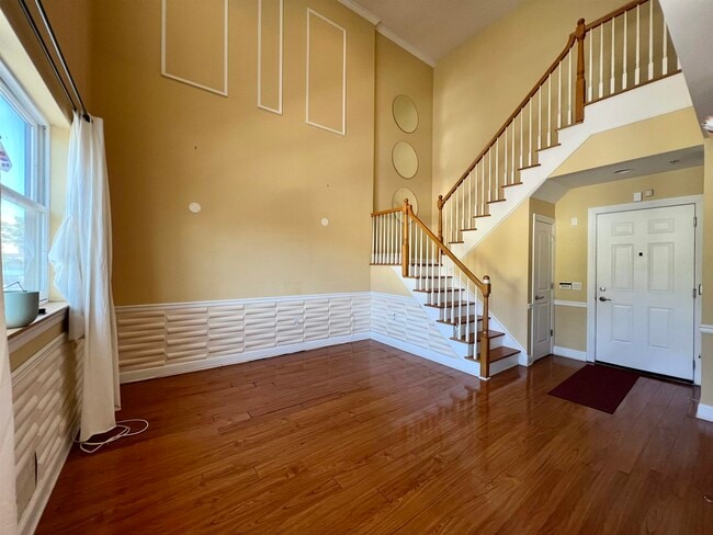 Building Photo - 769 Montgomery St Unit 214 Rental