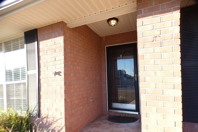 Photo - Spacious 4-Bedroom Home Spencer Landing