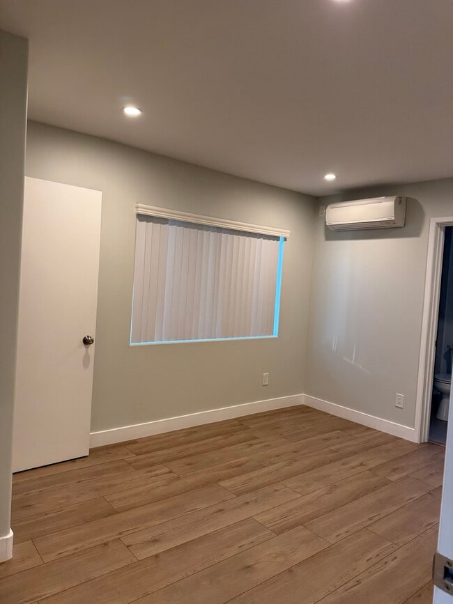 Photo - 18012 Bullock St