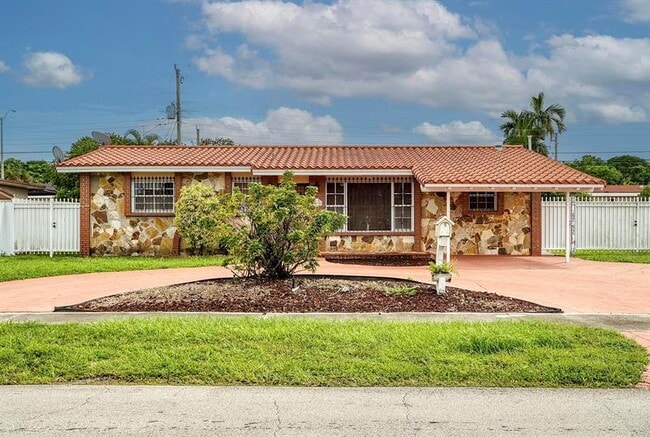 Photo - 1030 W 53rd Terrace