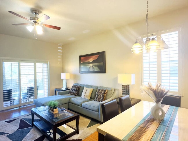Building Photo - 3306 Calabria Ave Rental