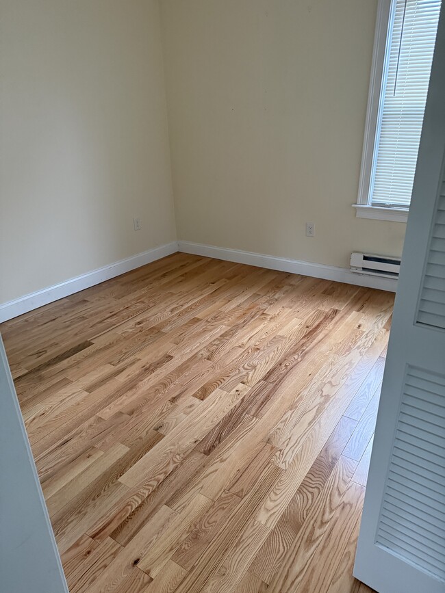 76 Anthony St Unit 1R