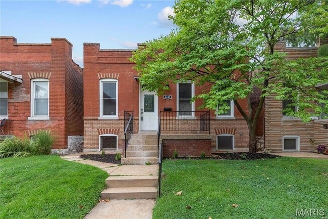 Building Photo - 6445 S Kingshighway Blvd