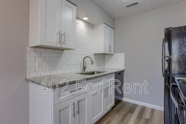 Photo - 8005 S 48th Ave