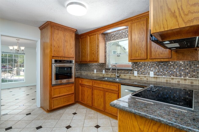 Photo - 11602 Jaycreek Dr