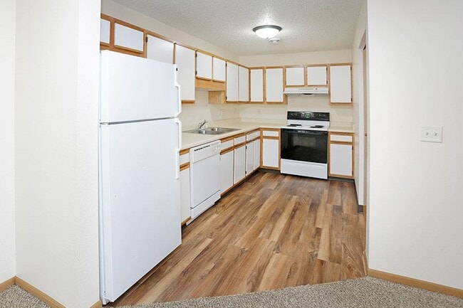 Photo - Dakota at 55th