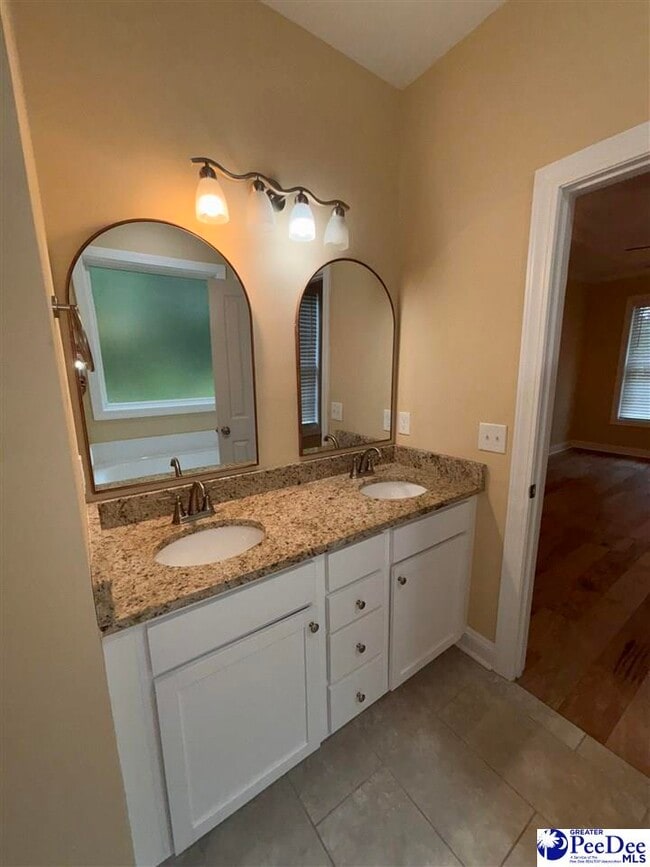 Photo - 181 Pommel St