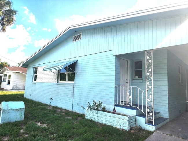 Photo - 554 Miriam Ave