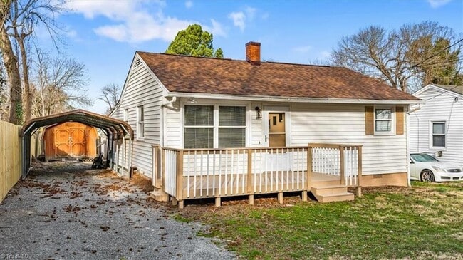 Photo - 1101 Hickory Ave