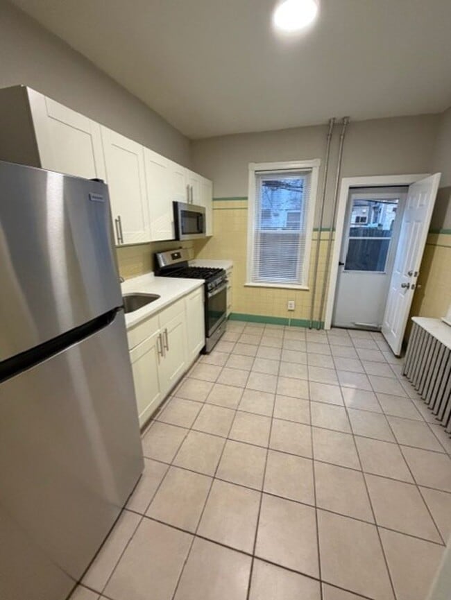 Photo - Spacious 3 Bedroom Grays Ferry