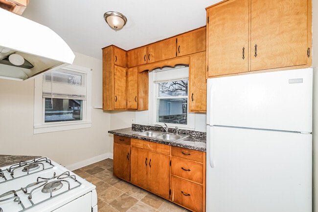 Photo - 3820 Jackson St NE