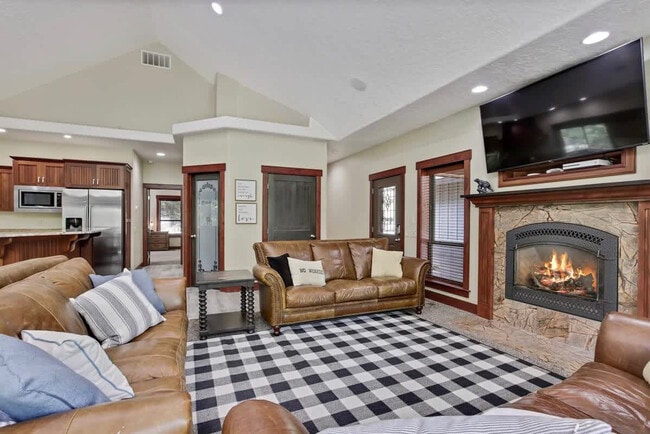 Photo - 712 Broken Rein Rd Unit SI ID1250674P