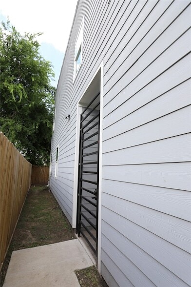 Photo - 4422 Phlox St