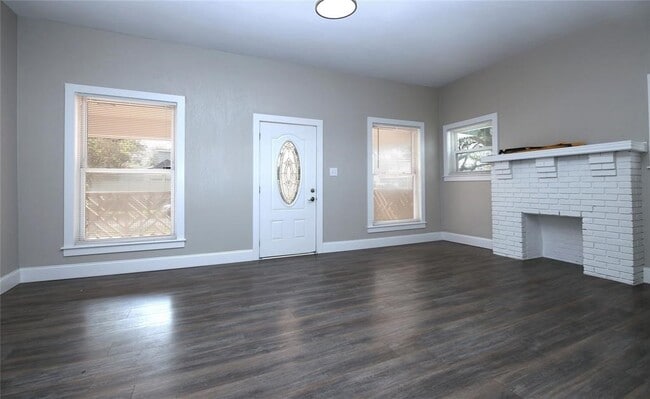 Building Photo - 4445 Rusk St Unit 1