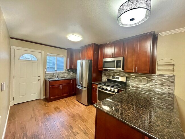 Photo - 2217 9th St Unidad 1