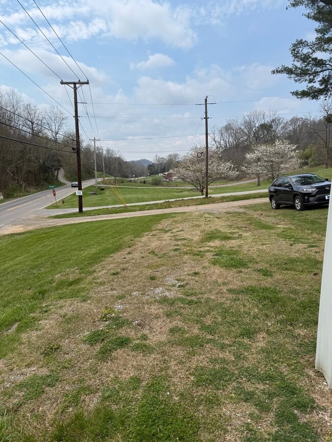 Photo - 2 Bedroom / 1 Bath Manufactured Home Kingsport TN