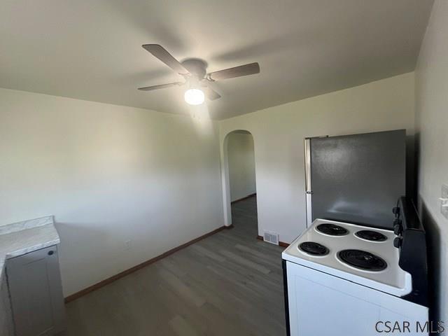 Photo - R2617 Bedford St