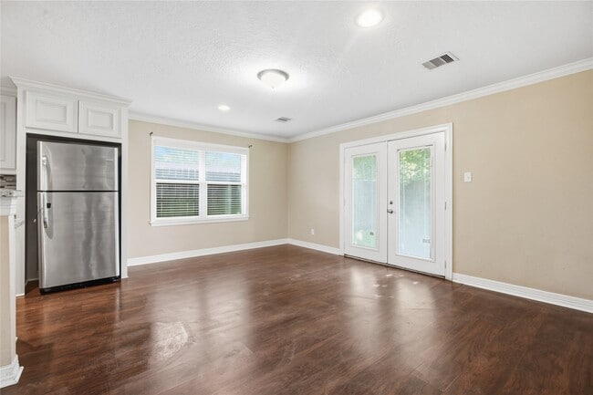 Photo - 505 Malvern Dr