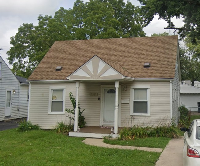 Building Photo - 5867 Huron St Rental