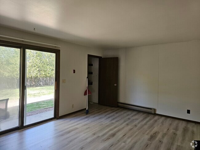 Building Photo - 4903 Aspen St Unit 6 Rental