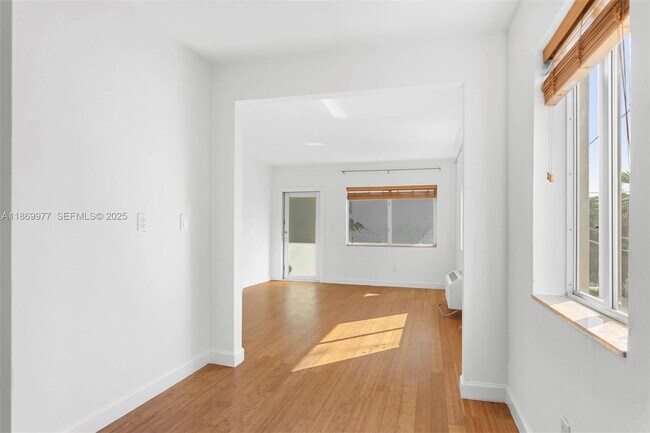 Photo - 1010 Pennsylvania Ave Unidad 6