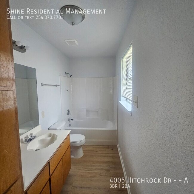 Photo - 4005 Hitchrock Dr Unit A