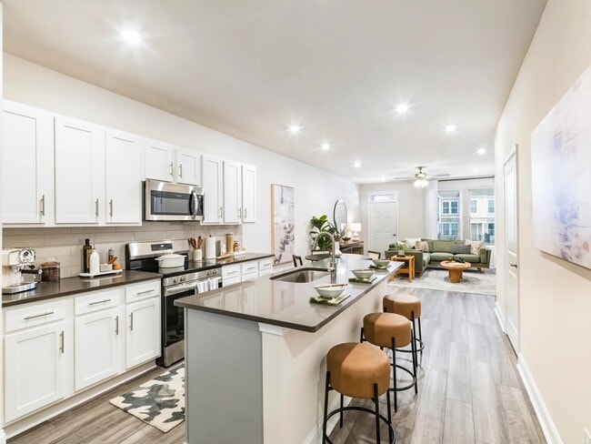 Building Photo - Amavi Mooresville Rental