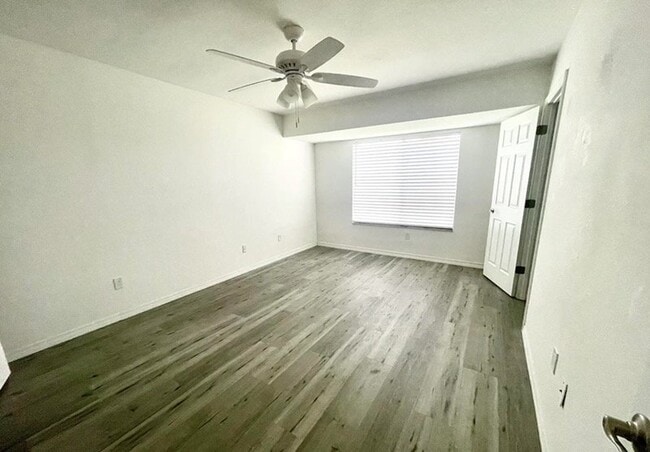 Photo - 2049 Gloria Cir