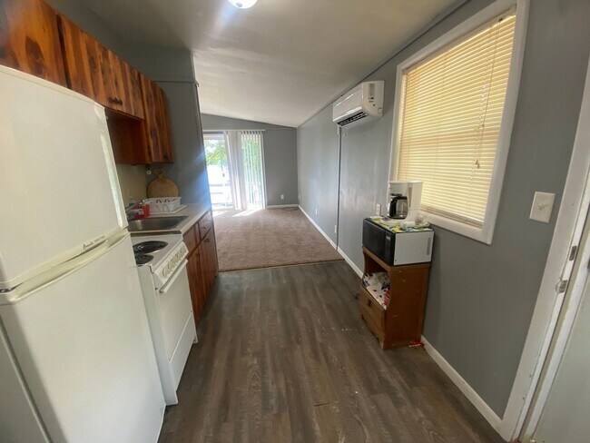 Photo - LONG TERM LAKEFRONT RENTAL 1B/1B  Apartment Camdenton Area Unit #3