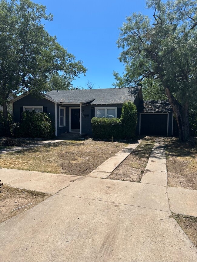 Photo - 2023 Walnut St