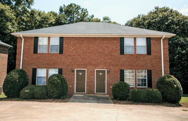 Photo - 245 Pineview Dr Townhome