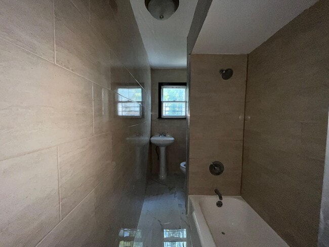 Photo - 218 Fairmount Ave Unidad 2