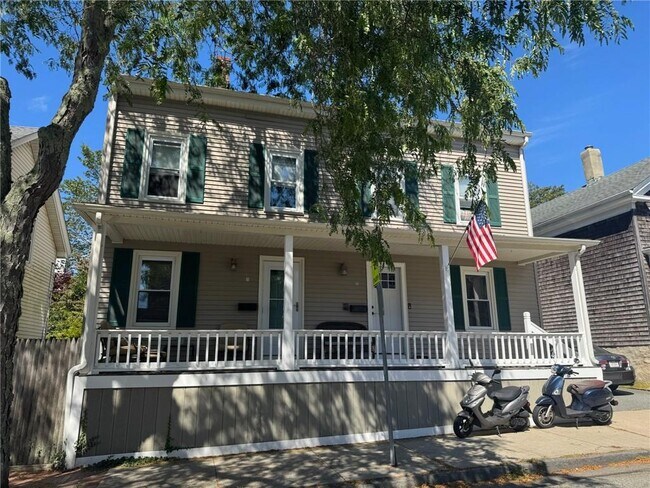 10 Hammond St Unit B