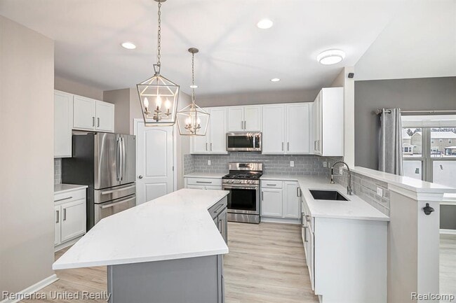 Photo - 59696 Twin Pines Dr