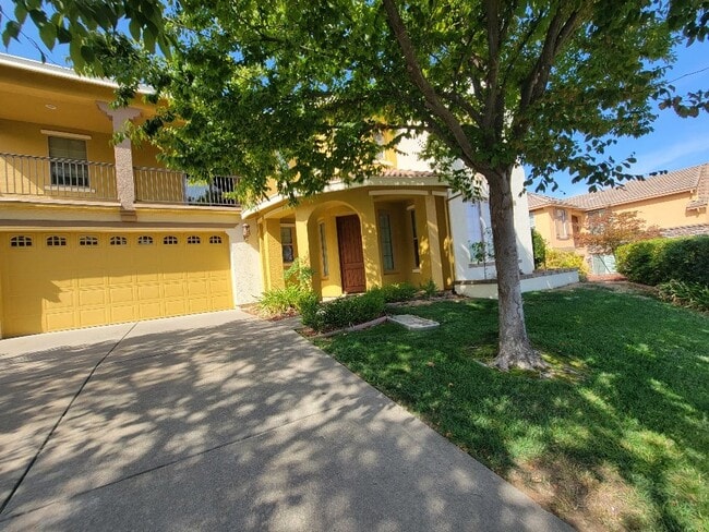 Photo - Beautiful 5 bedroom home in Empire Ranch