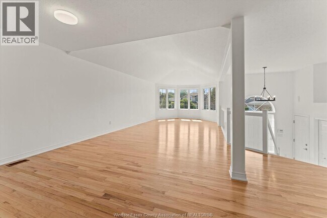 Photo - 3316 Kenilworth Dr