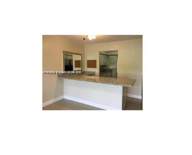 Building Photo - 2431 SW 82nd Ave Unit 103 Rental