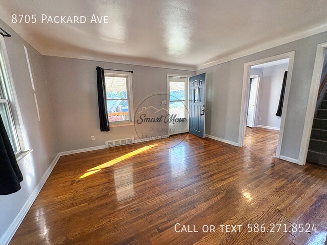 Photo - 8705 Packard Ave
