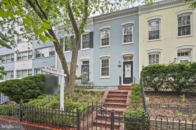 Building Photo - 830 New Hampshire Ave NW Rental