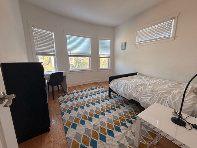 Photo - 1628 Tyler St Unidad 1628T - A - RM 1