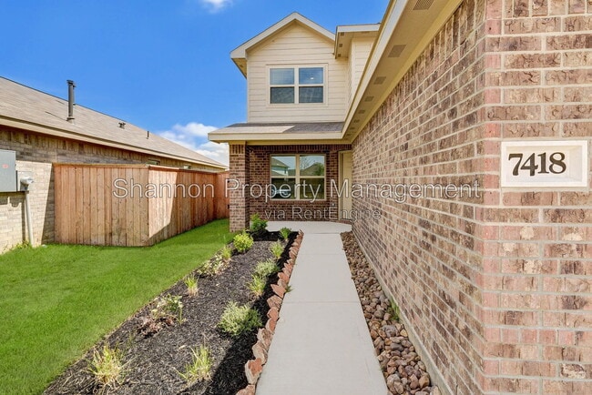 Photo - 7418 Clover Chase Dr