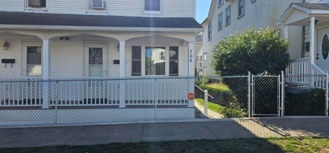 Building Photo - 706 S Hanover St Unit 706 S. Hanover St Rental