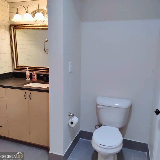 Photo - 50 Sargent Tigner St