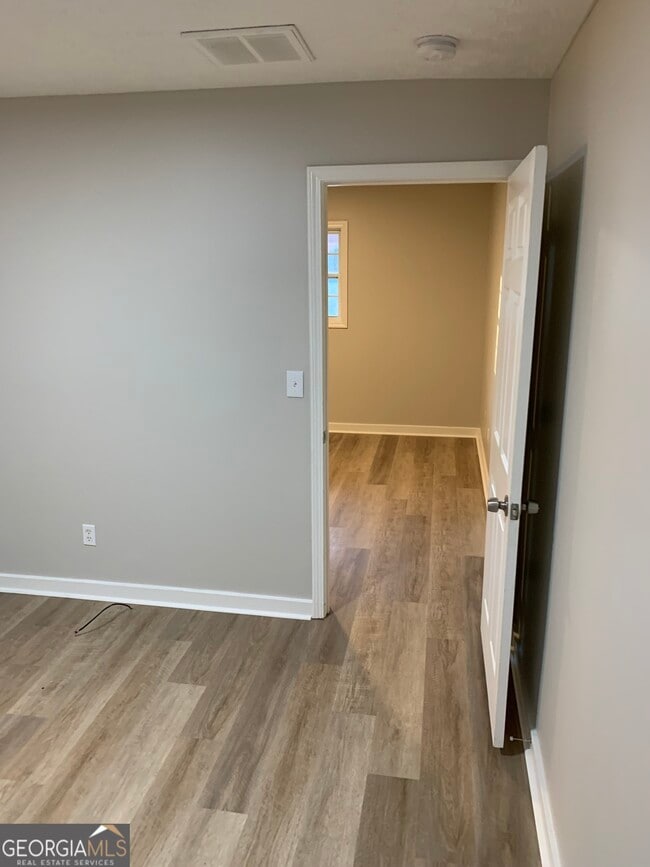 Photo - 7181 Puckett St SW