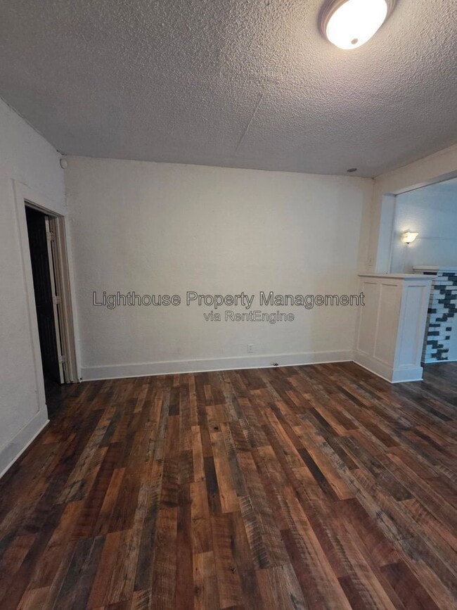Photo - 112 E Britain Ave Unidad 1