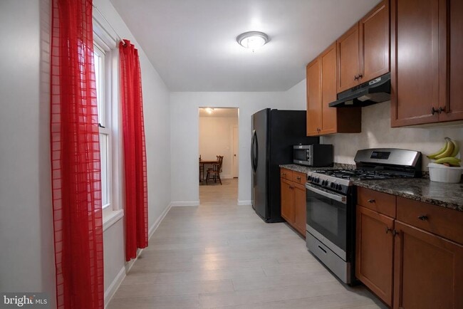 Photo - 203 3rd St