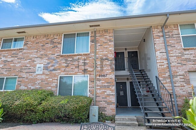 Photo - 8087 Meadow Rd