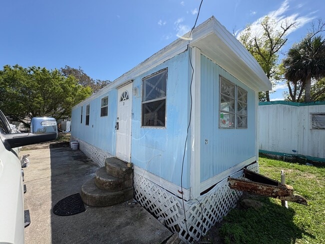 Photo - 767 Espanola Ave